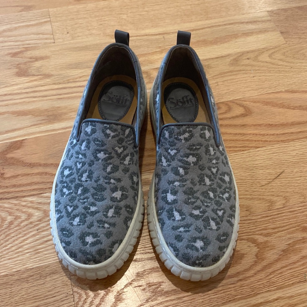 Sofft Somers Camo Slip-On Sneaker gray comfortable Sz 7.5